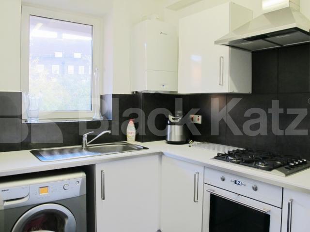 			NEW INSTRUCTION, 3 Bedroom, 1 bath, 1 reception Apartment			 Sandon House, Tilson Gardens, Brixton/Streatham Hill/Clapham Park